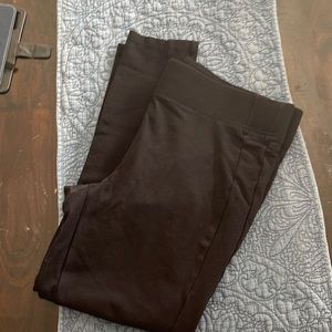 Loft leggings black. Large/L- M ? shrunk in length mostly. Petite?